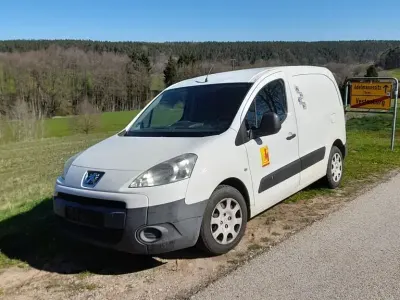 Occasion Peugeot Partner Filou 90 ch (66 kW) 2008 Blanc Monospace