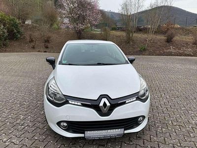 Gebraucht Renault Clio IV Expression 90 PS (66 kW) 2015 Weiß Kleinwagen