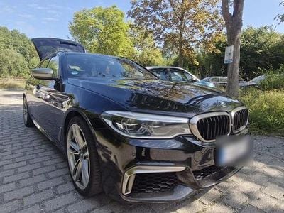 BMW M550