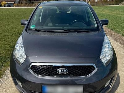 Second-hand Kia Venga Spirit 125 CP (91 kW) 2014 Negru Hatchback