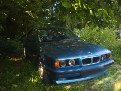 Gebraucht BMW 518 116 PS (85 kW) 1994 Blau Kombi