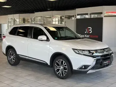 Gebraucht Mitsubishi Outlander Edition 150 PS (110 kW) 2018 Weiß SUV