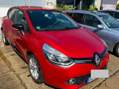 Gebraucht Renault Clio IV LIMITED 90 PS (66 kW) 2015 Orange Limousine