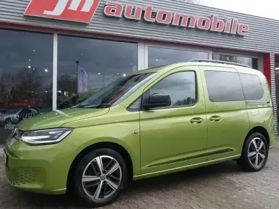 Gebraucht VW Caddy Move 102 PS (75 kW) 2021 Grün Van / Kleinbus