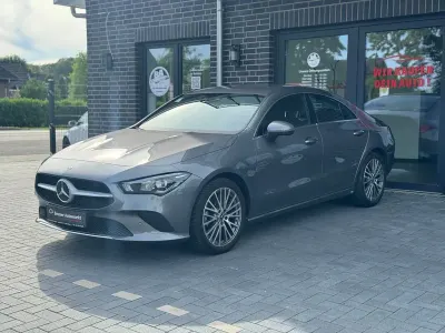 Gebraucht Mercedes CLA180 AMG line 136 PS (100 kW) 2023 Grau Coupé