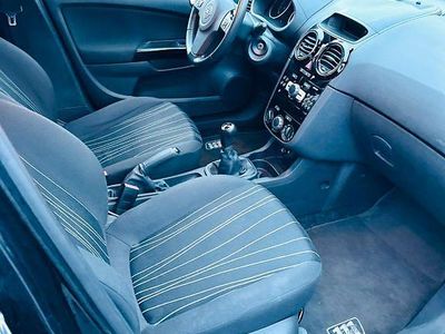 Gebraucht Opel Corsa Innovation 87 PS (63 kW) 2010 Schwarz Kleinwagen