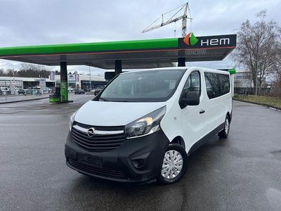 Weiß Gebraucht 2017 Opel Vivaro Van / Kleinbus | 8.499 €