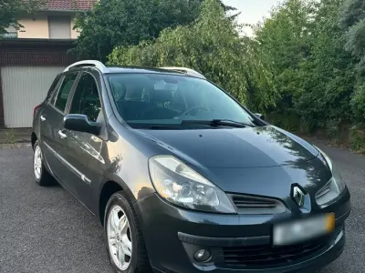 Gebraucht Renault Clio GrandTour Dynamique 101 PS (74 kW) 2008 Grau Kombi
