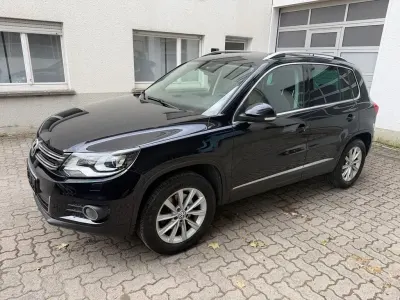 Gebraucht VW Tiguan Sportline 160 PS (117 kW) 2012 Schwarz SUV
