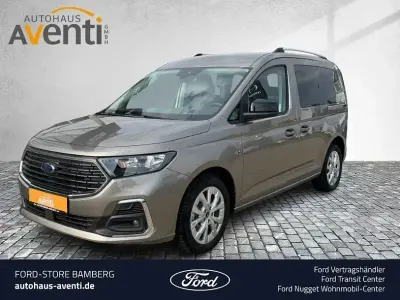 Gebraucht Ford Tourneo Connect Titanium 122 PS (89 kW) 2025 Silber Van / Kleinbus