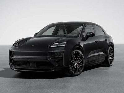 Tiefschwarzmetallic Gebraucht 2024 Porsche Macan Turbo Sport SUV | 117.900 €