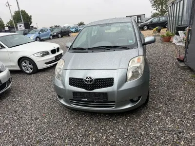 Gebraucht Toyota Yaris Team 87 PS (63 kW) 2008 Silber Kleinwagen