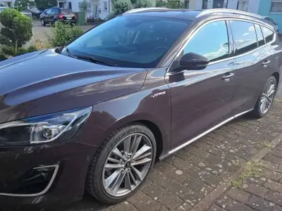 Gebraucht Ford Focus Vignale 150 PS (110 kW) 2019 Rot Kombi