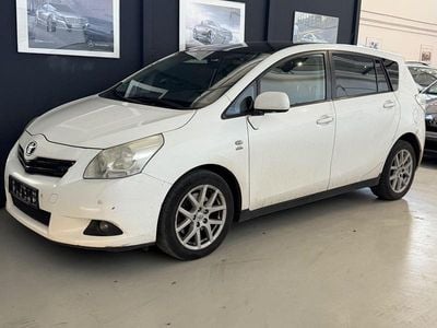 Gebraucht Toyota Verso 177 PS (130 kW) 2012 Weiß Van / Kleinbus