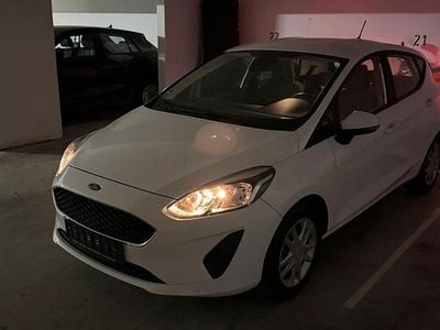 Weiß Gebraucht 2018 Ford Fiesta Kleinwagen | 6.800 € (Fairer Preis)