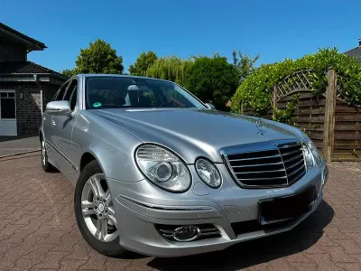 Gebraucht Mercedes E300 Avantgarde 211 PS (155 kW) 2008 Silber Limousine