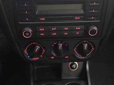 Gebraucht VW Fox 75 PS (55 kW) 2008 Schwarz Kleinwagen