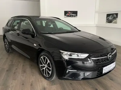 Gebraucht Opel Insignia Edition 122 PS (89 kW) 2021 Schwarz Kombi