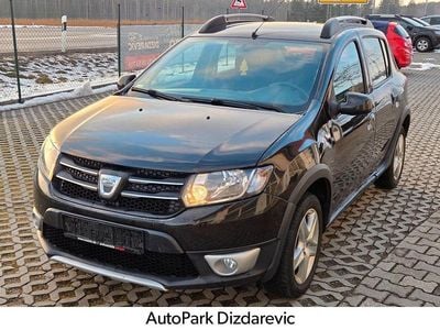 Schwarz Gebraucht 2014 Dacia Sandero Prestige SUV | 3.650 € (Superpreis)