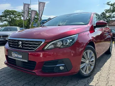 Gebraucht Peugeot 308 Allure 131 PS (96 kW) 2018 Rot Limousine