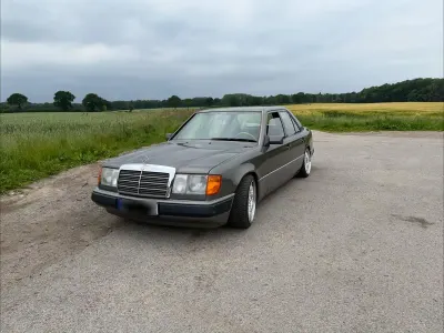Gebraucht Mercedes E230 132 PS (97 kW) 1991 Limousine