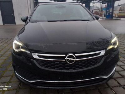 Schwarz Gebraucht 2018 Opel Astra Dynamic Limousine | 7.900 € (Fairer Preis)