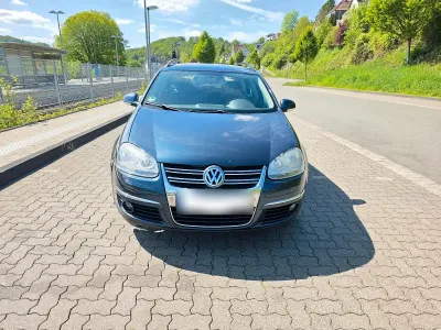 Gebraucht VW Golf VI Comfortline 122 PS (89 kW) 2009 Blau Kleinwagen