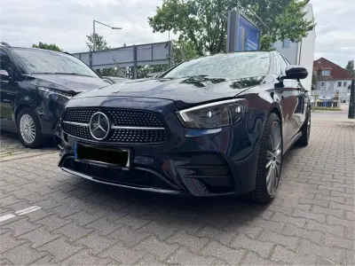 Gebraucht Mercedes E400 AMG 330 PS (242 kW) 2020 Blau Limousine