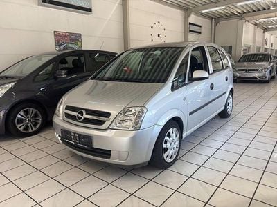 Usata Opel Meriva Essentia 101 CV (74 kW) 2003 Argento Monovolume