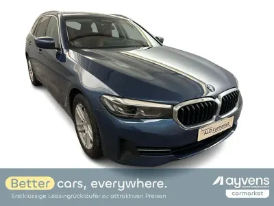 Gebraucht BMW 520 Sport Line 190 PS (139 kW) 2022 Phytonicblau metallic Kombi