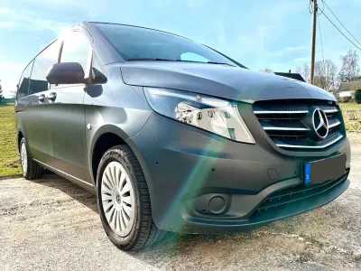 Gebraucht Mercedes Vito 163 PS (119 kW) 2024 Grau Van