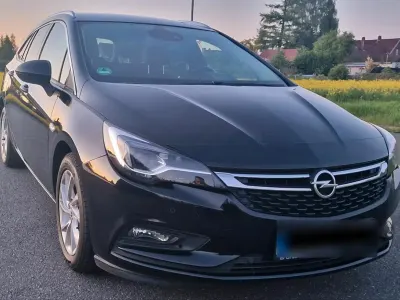 Usata Opel Astra 110 CV (80 kW) 2017 Nero Station wagon