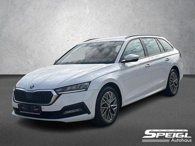 Gebraucht Skoda Octavia Tour 150 PS (110 kW) 2023 Candyweiß Kombi