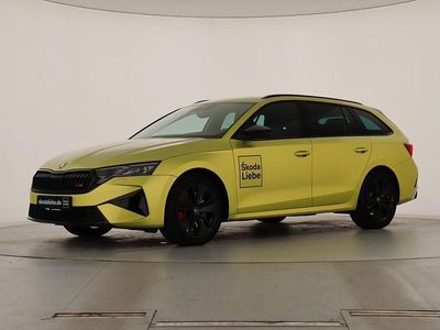 Dragonskin gold metallic Gebraucht 2024 Skoda Octavia RS Kombi | 34.889 € (Guter Preis)