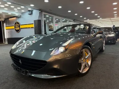 Second-hand Ferrari California 560 CP (411 kW) 2015 Gri Cabrio