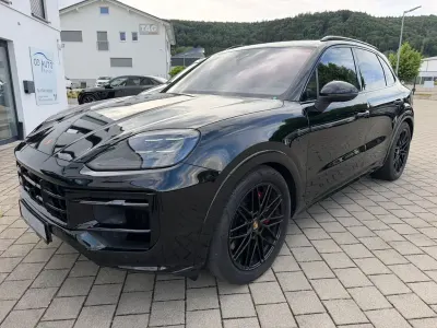 Gebraucht Porsche Cayenne S E-Hybrid 519 PS (381 kW) 2025 Schwarz SUV