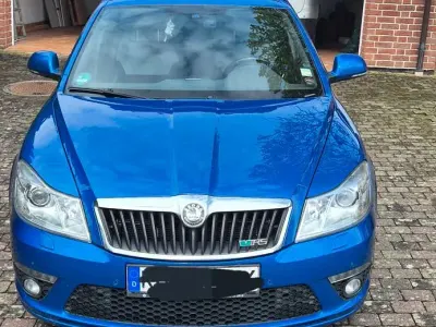 Używany Skoda Octavia RS 170 KM (125 kW) 2010 Niebieski Kombi