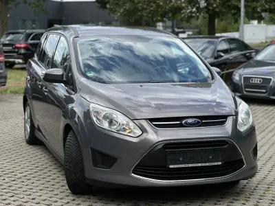 Gebraucht Ford Grand C-Max Trend 105 PS (77 kW) 2011 Braun Van / Kleinbus