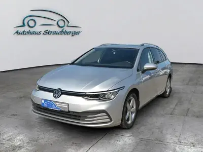 Gebraucht VW Golf VIII 150 PS (110 kW) 2021 Silber Kombi