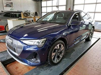 Gebraucht Audi e-tron S-Line 300 kW (408 PS) 2022 Navarrablau metallic SUV