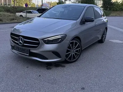 Gebraucht Mercedes B220 190 PS (139 kW) 2020 Grau Kleinwagen