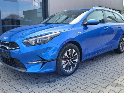 Gebraucht Kia Ceed Sportswagon 140 PS (102 kW) 2024 Blau Kombi