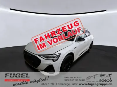 Gebraucht Audi e-tron Sportback S-Line 300 kW (408 PS) 2023 Gletscherweiß metallic SUV