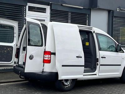 Second-hand VW Caddy 102 CP (75 kW) 2015 Alb Monovolum