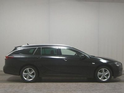 Second-hand Opel Insignia Business 122 CP (89 kW) 2023 Negru Break