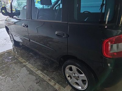 Schwarz Gebraucht 2005 Fiat Multipla Van / Kleinbus | 999 €
