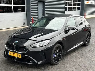 Gebraucht BMW M135 Sport Line 300 PS (220 kW) 2024 Schwarz Kleinwagen