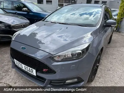 Gebraucht Ford Focus ST 250 PS (183 kW) 2017 Stealth/slate grey Kombi