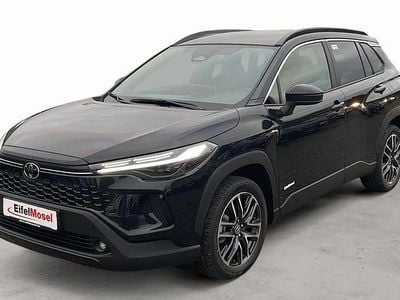 Second-hand Toyota Corolla Cross Team 197 CP (144 kW) 2025 Negru SUV
