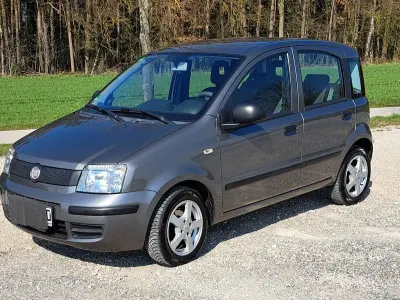 Używany Fiat Panda 69 KM (50 kW) 2011 Szary Hatchback